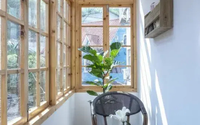 Changsha April 3 Mountain View Terrace Homestay (Yuelushan Hunan University)