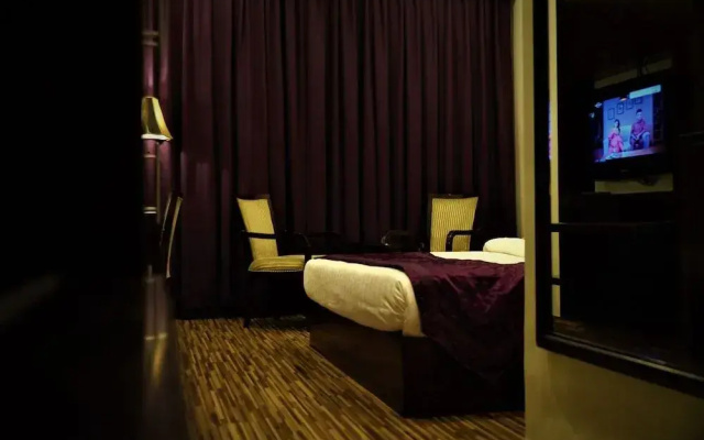Mohan Vilaas Hotel and Resort