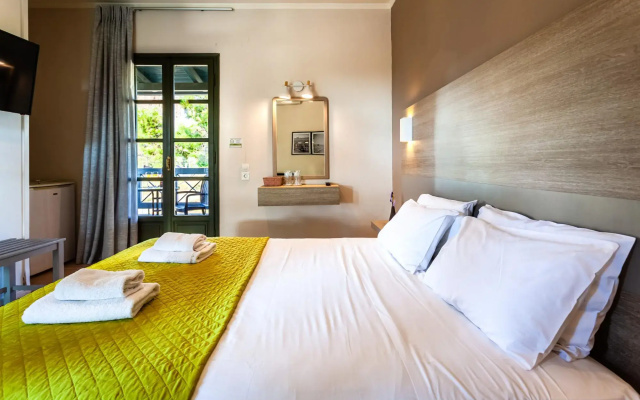 Kalogria Summer Retreats - Strofilia Bright Twin