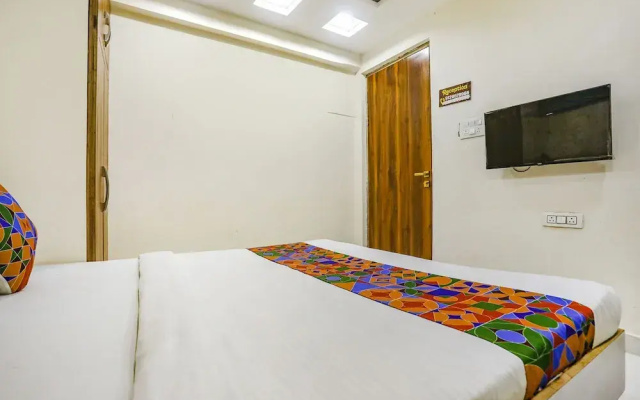 Fabhotel Imperail House