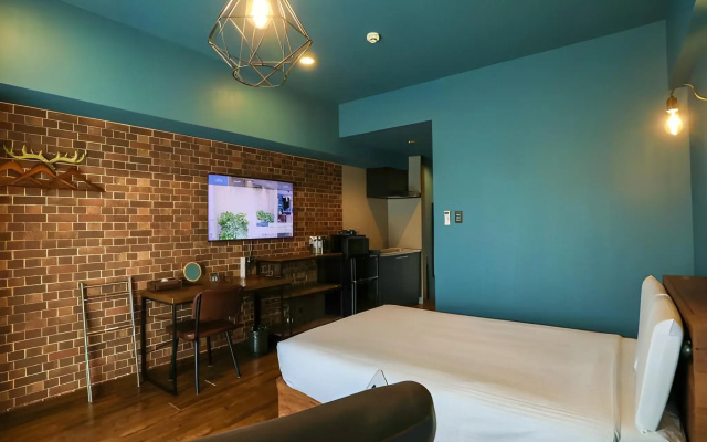 Hotel 385