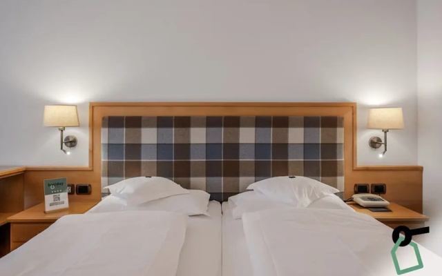 HOTIDAY Room Collection - Ortisei