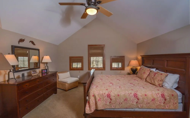 Stone Mountain Vista by Taylor Made Deep Creek