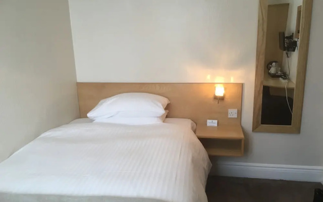 Elmdon Lodge