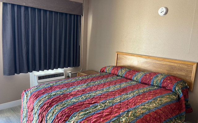 Carl's Motel