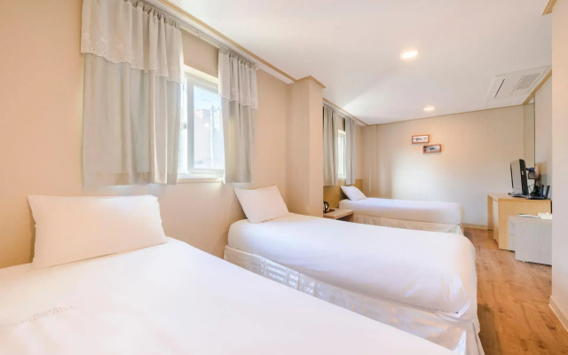 Hotel Pine Hill