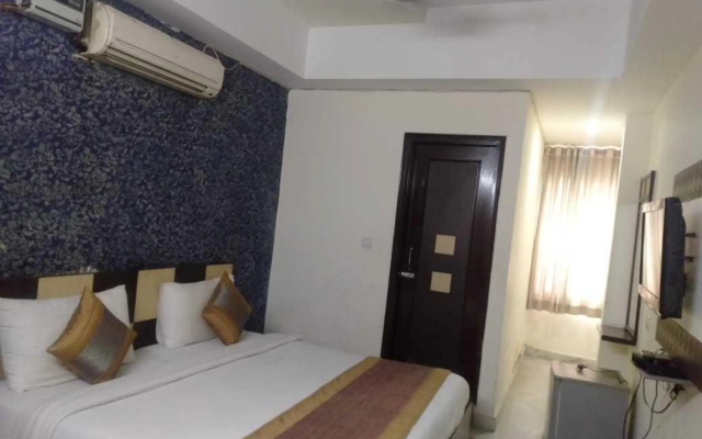 Oyo 701269 Royal View