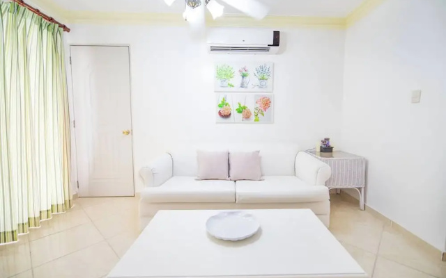 Garden Condos Apt 30 - Lovely 1br Condo W Pool