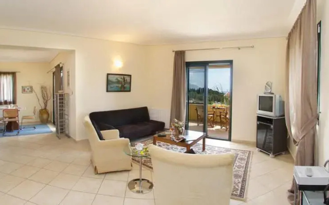 Lizas Villas