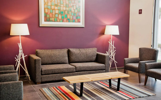 City Express Suites Playa del Carmen