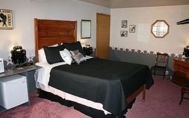 at the Waters Edge Bed & Breakfast