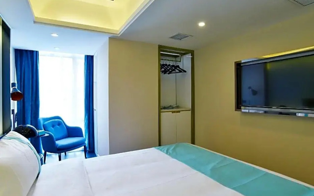 Xana Hotelle Wuhan Lingjiao Lake Wanda Plaza Branch
