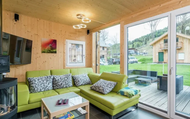 Attractive Chalet With hot tub