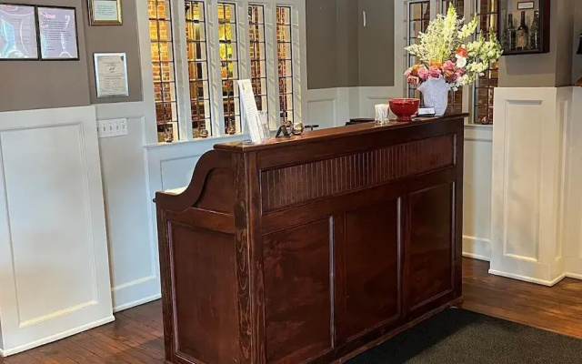 Publick House Hotel Inc.