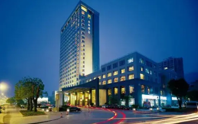 Peninsula Hotel