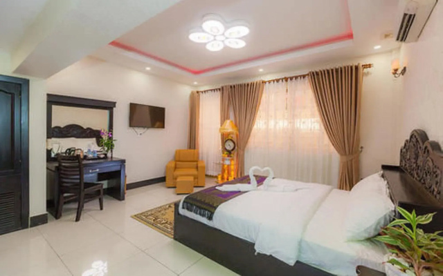 Seventh Heaven Hotel and High Bar