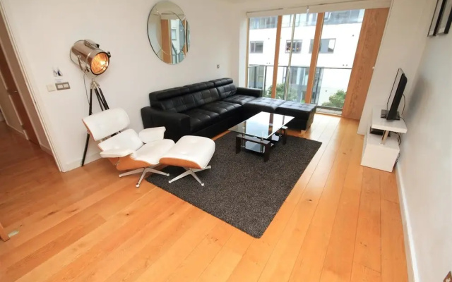 Forbes Street Sleeps 8