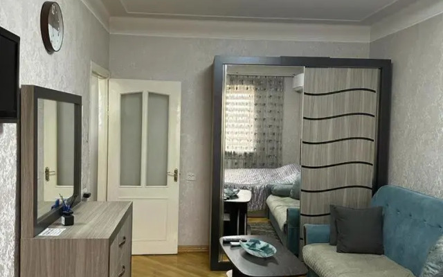 Yerevan nice apartment with balcony for rent