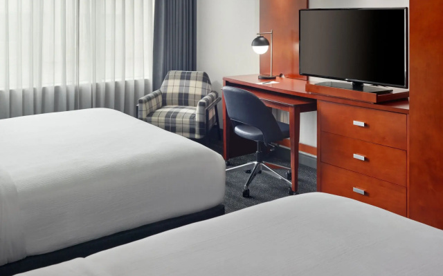 Courtyard by Marriott Washington, DC/Foggy Bottom