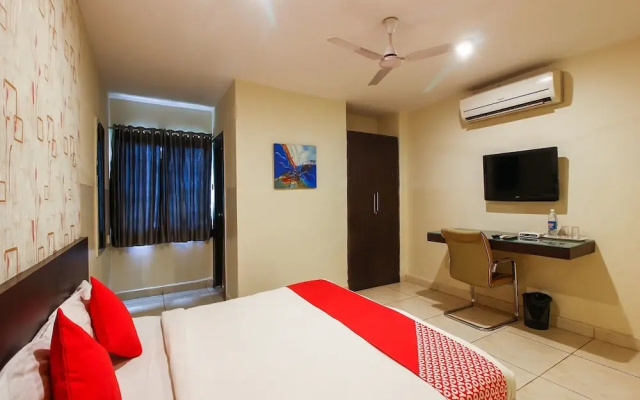 OYO 18592 M Hotel