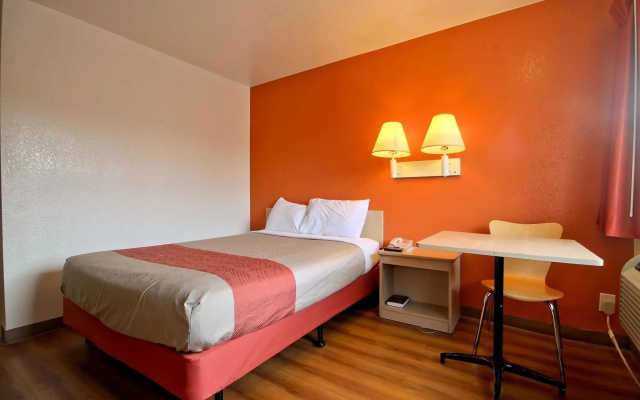 Motel 6 Pompano Beach