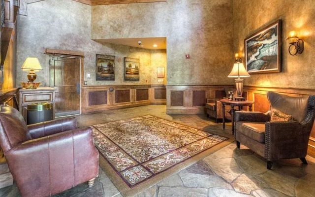Lone Eagle #3017 - 1 Br Condo