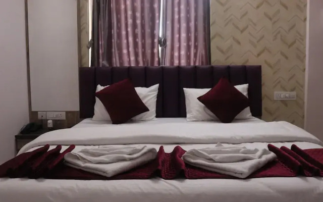 Hotel Bansal Residency