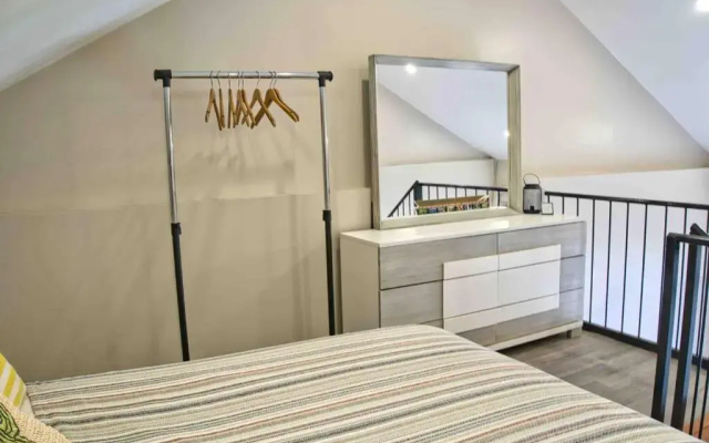 CityViews/Spacious Mezzanine Apartment 6