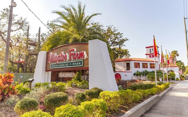 Casita Suenos by Vtrips