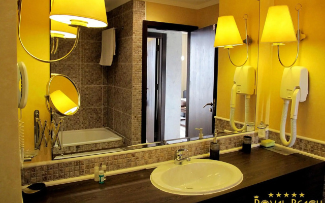 Apartment Royal Beach