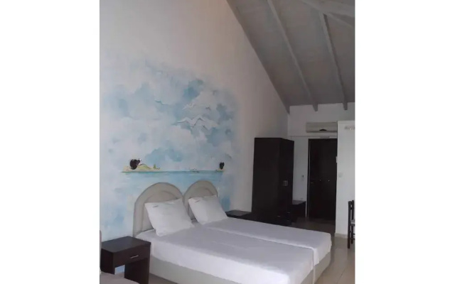 Hotel Theasis