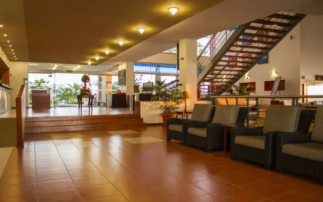 Howard Johnson Manta