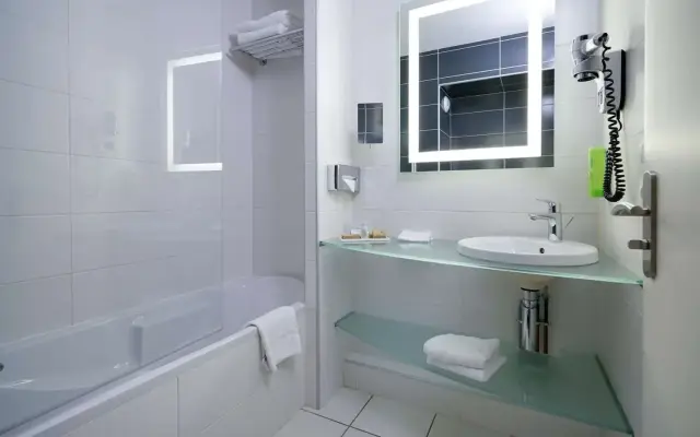 Ibis Styles Lyon Gorge de Loup Saphir