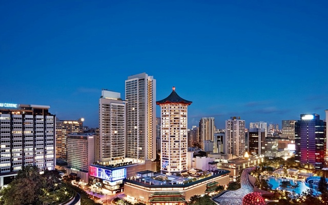 Singapore Marriott Tang Plaza Hotel вид на фасад