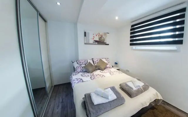 Luxury Apartment in City Center