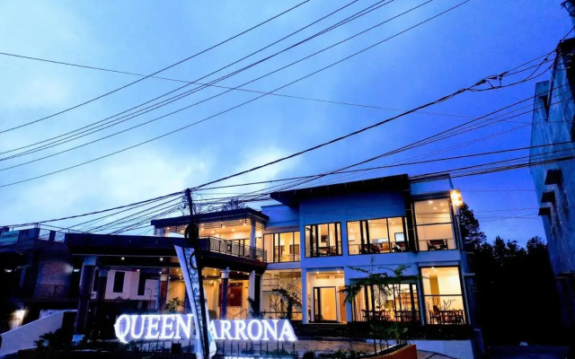 Queen Parrona Hotel by Sativa