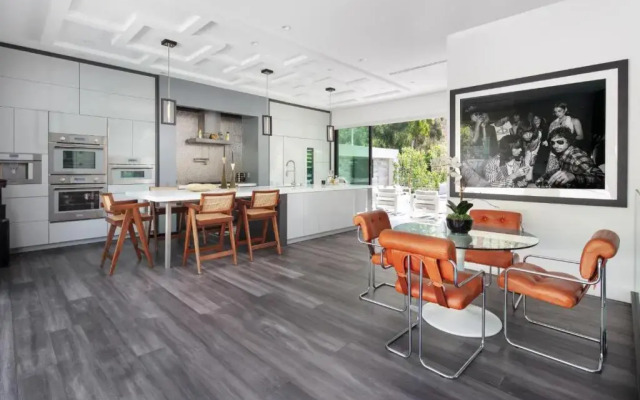 Willow Glen - Hollywood Hills Multi-level Villa With Theater & Pool