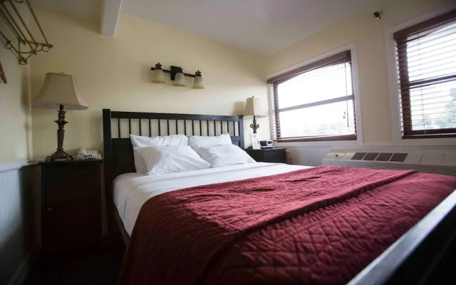 Delta King Hotel