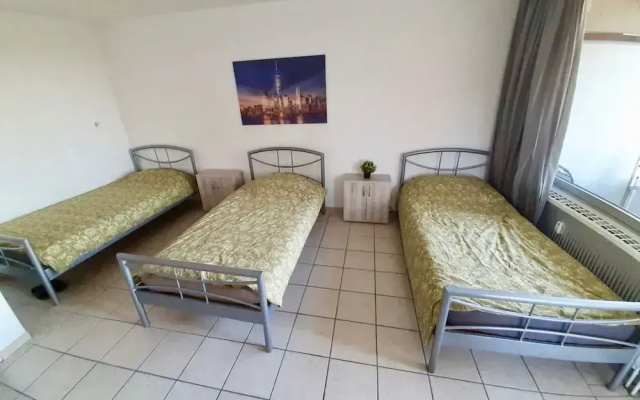 Apartment With Balcony, Neuss