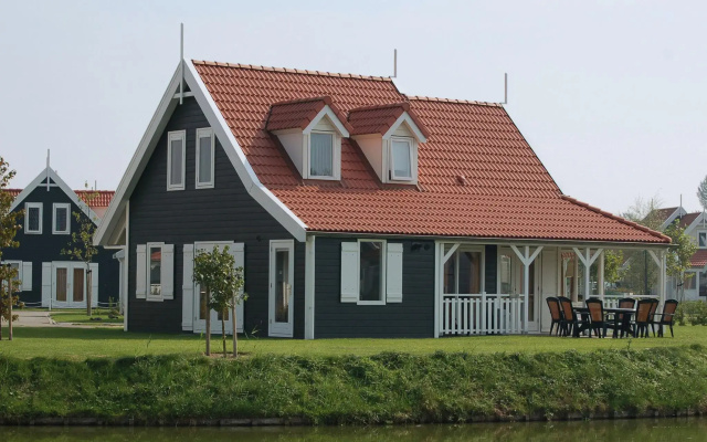 Restyled villa with dishwasher, near the Grevelingen Lake