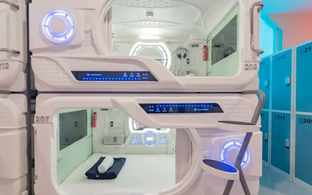 On The Go Capsule Hotel