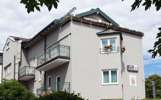 Hotel Gasthof Junior Зальцбург вид на фасад