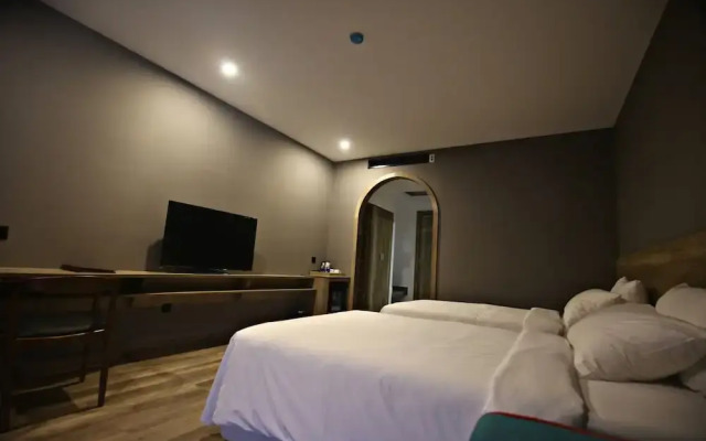 Hafi Hotel