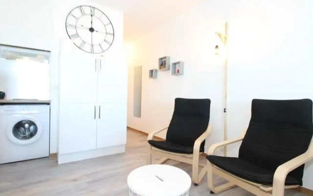 Appartement Balaruc-les-Bains, 1 pièce, 2 personnes - FR-1-553-83