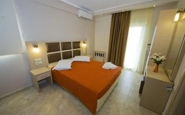 Gaia Studios & Apartments