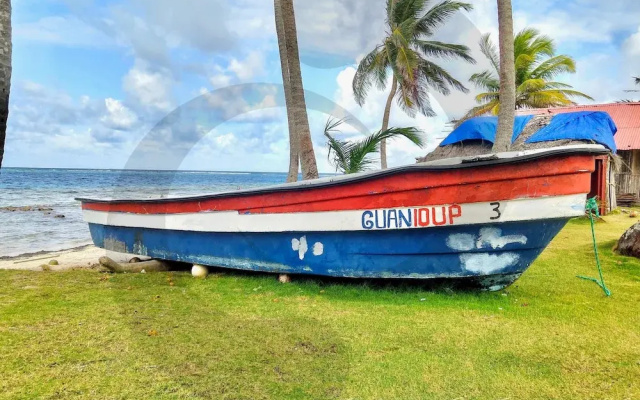 San Blas Secluded Paradise Beach Cabins