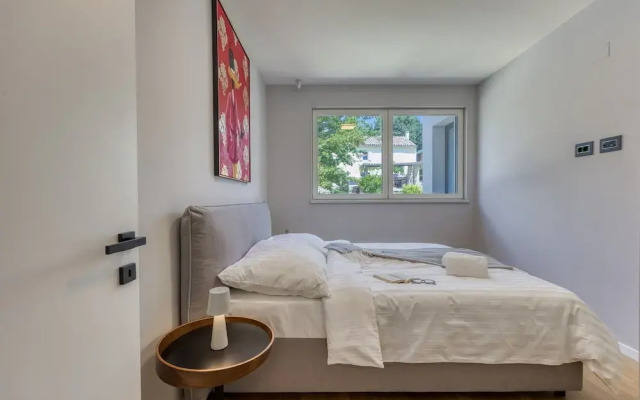 Luxury Seaview Villa Rosciola