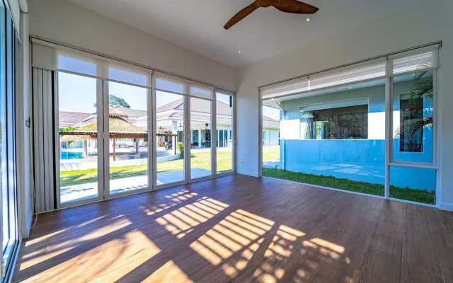 Luxury 7 Bedroom Pool Villa - WL67