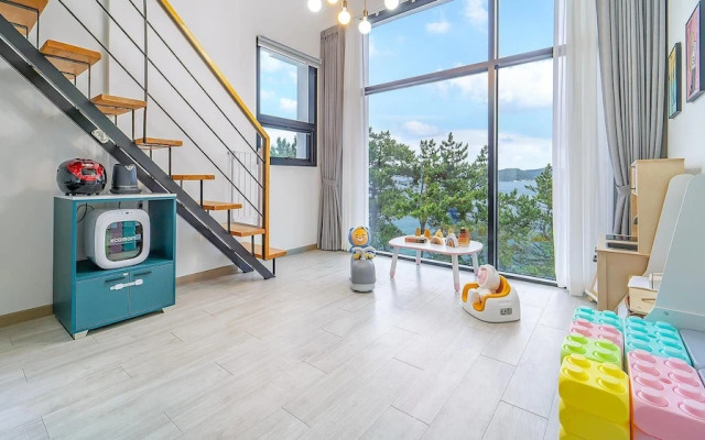 Yeosu Sea&blue Family Pension