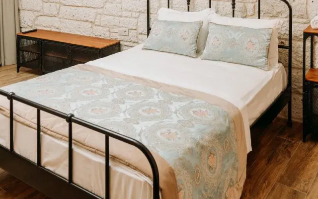 Nills Stone House Otel